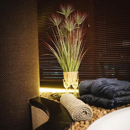 With Jaccuzi * Вільнюс