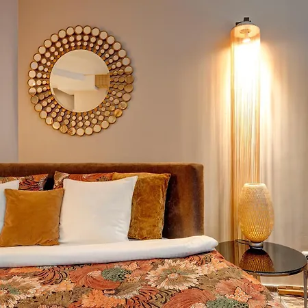 Апартаменти With Jaccuzi *